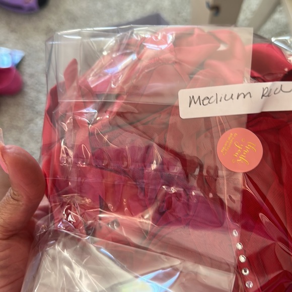 VICTORIA'S SECRET Red NWT size Medium
Wicked Open-Cup Ruched Slip - Picture 7 of 7